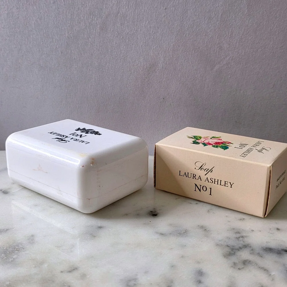 Vtg Laura Ashley No 1 Soap Bars set 2 Plastic Travel Case Original Box Sealed